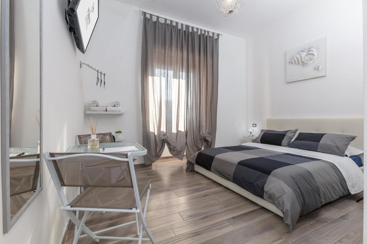 Scirocco Rooms ชิวิตาเวกเกีย ภายนอก รูปภาพ